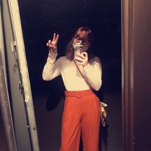 Meet your Posher, Ember